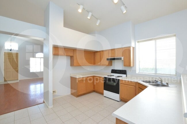Building Photo - 5463 W Venus Way