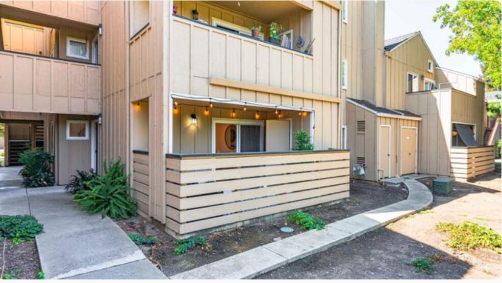 Building Photo - 122 Monte Verano Ct