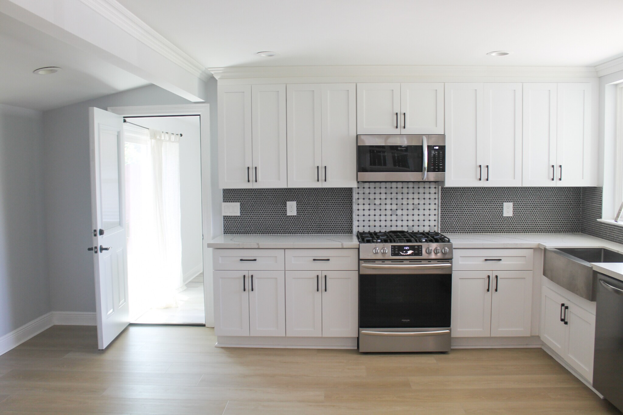 Building Photo - 2133 Generes Dr