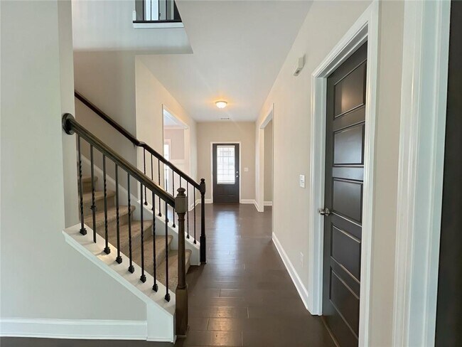 Building Photo - 1721 Cobblefield Cir