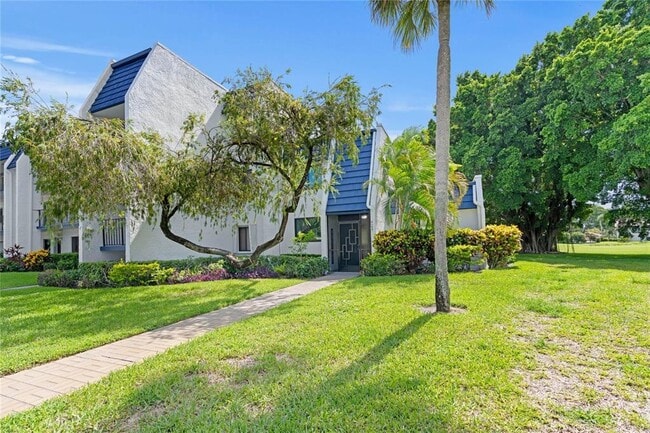 Building Photo - 4469 Luxemburg Ct