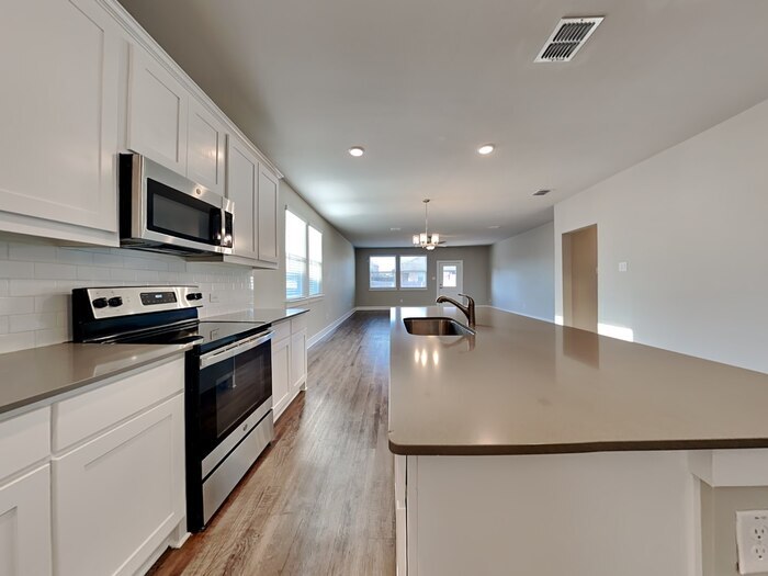 Building Photo - 1419 Marvin Gardens