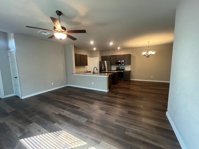 Building Photo - 25136 Pacific Wren Dr