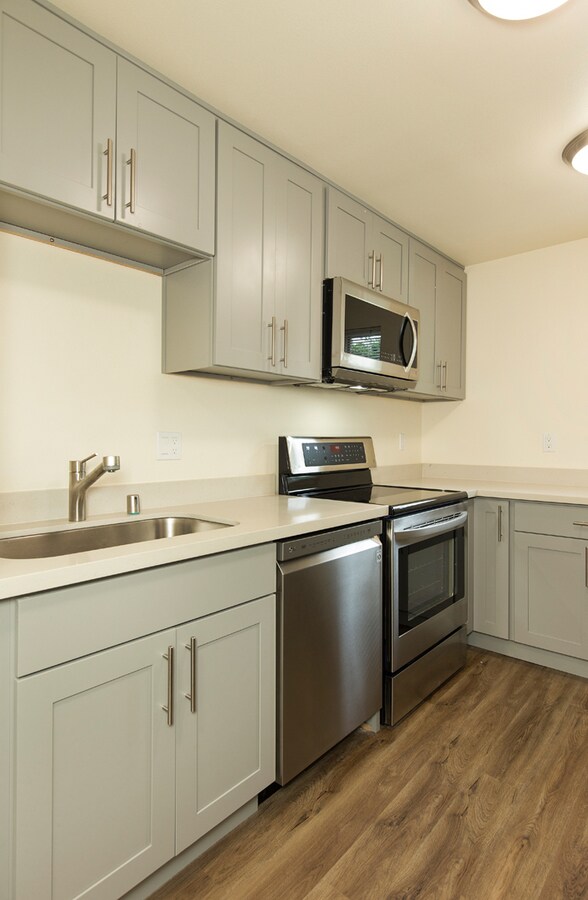 Building Photo - 2237 NW 59th-3