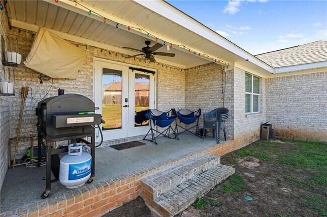 Building Photo - 350 Allison Ct