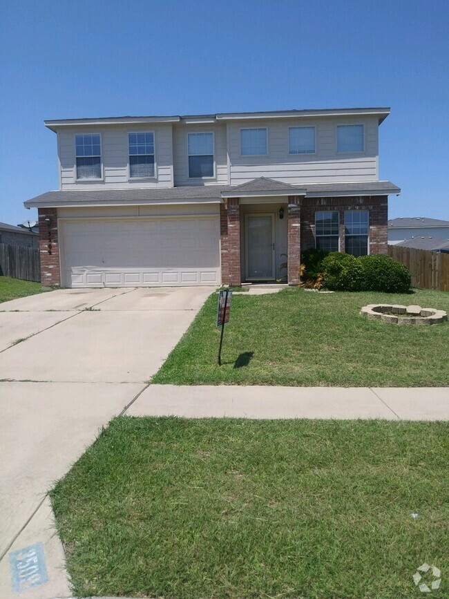 Building Photo - 4Br Home For Rent