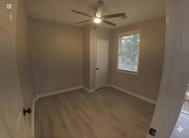 Building Photo - 226 Polar Rock Rd SW