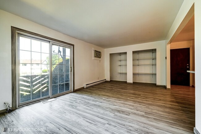 Building Photo - 20206 S Frankfort Square Rd