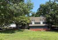 Building Photo - 520 S Meadowbrook Ln
