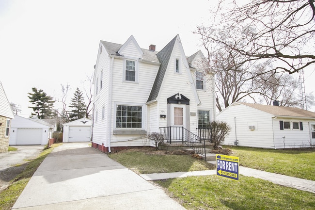 Building Photo - 306 E Northgate Pkwy