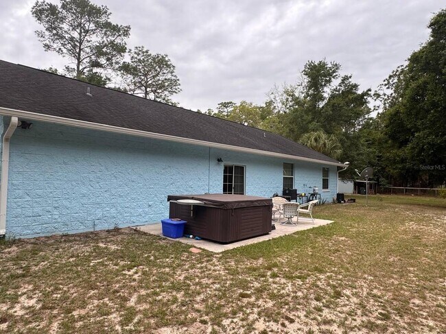 Building Photo - 10625 NW 14th St