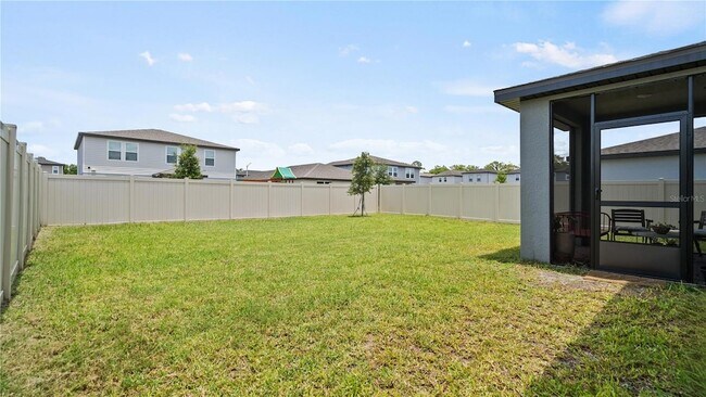 Building Photo - 5291 Meredrew Ln