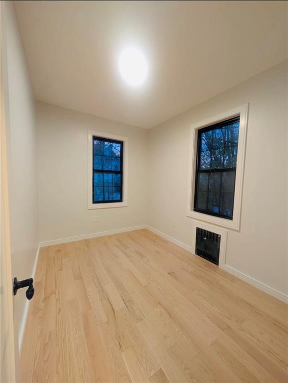 Building Photo - 1144 E 37th St