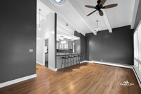Building Photo - Spectacular, Spacious & Sunny Apartment wi...