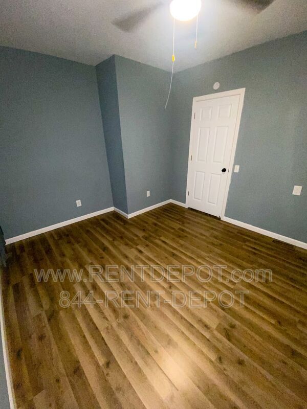 Building Photo - 112 S Lincoln Park Dr