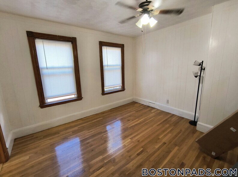 Building Photo - 200 Highland St