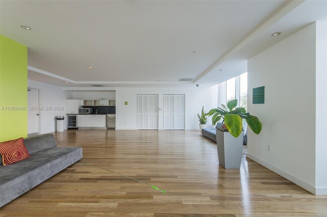 Building Photo - 133 NE 2nd Ave