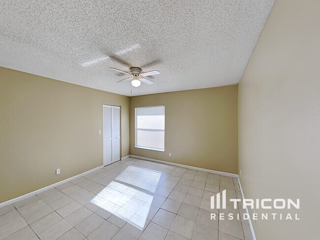 Building Photo - 10378 Rosemount Dr