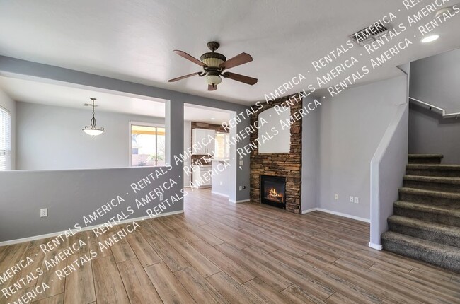 Building Photo - Beautiful 3 Bed/2.5 Bath Two Story Home w/...