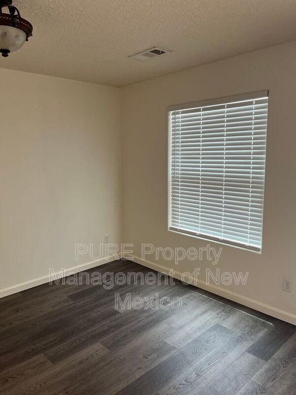 Building Photo - 3316 Prairie Ridge St SW