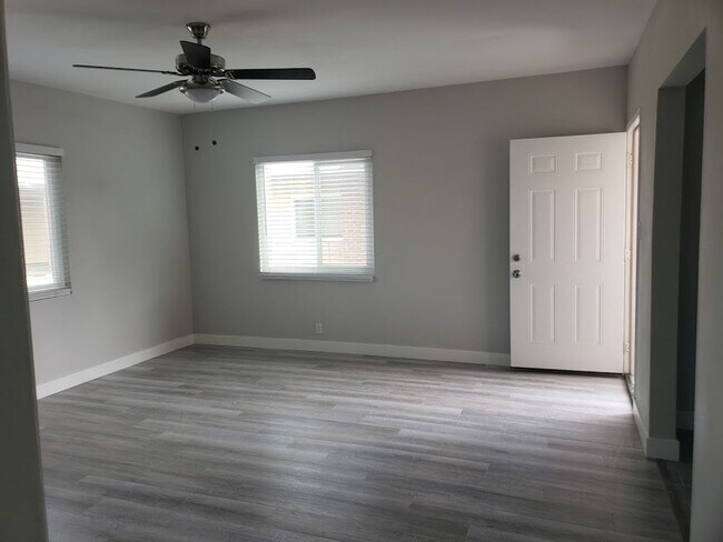 Building Photo - 1 Bed/1 Bath***$1725***$1k Off the 1st Month