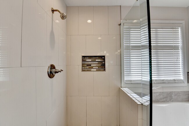 Building Photo - 12270 Osprey Dr