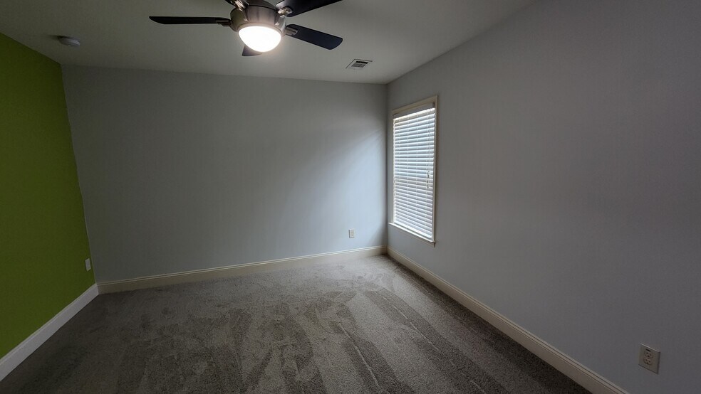Building Photo - 2405 Delamore Chase