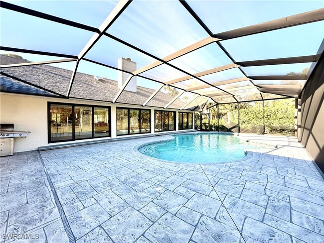 Building Photo - 3631 1st Ave NW