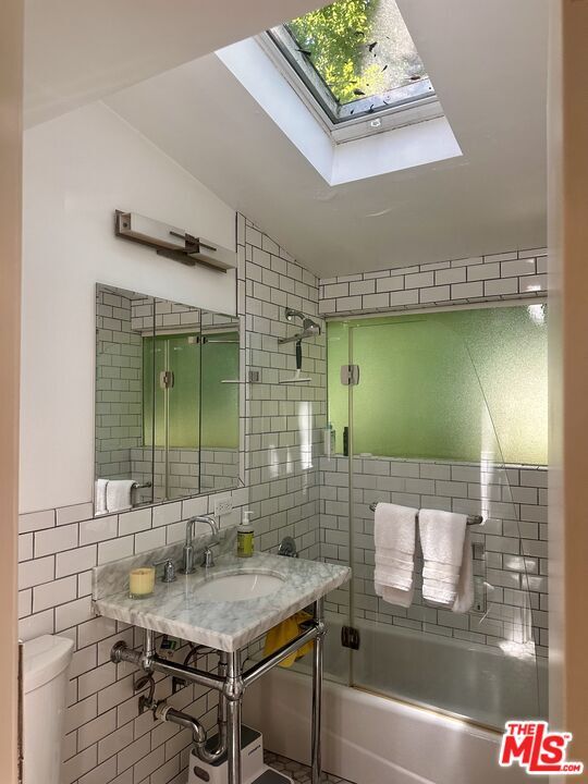 Building Photo - 8350 Lookout Mountain Ave