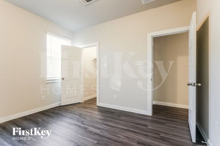 Building Photo - 18427 Idyllic Aly