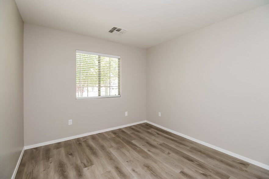 Building Photo - 1741 W Desert Mountain Dr