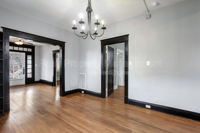 Building Photo - 728 Arnold Ave