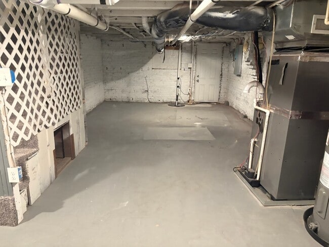 Building Photo - 1763 Montpelier St