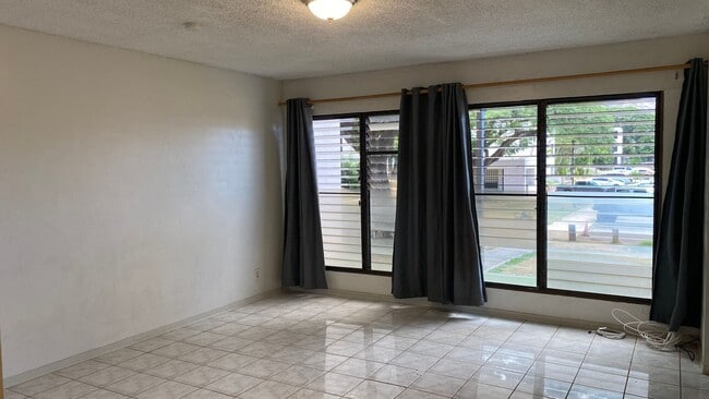 Building Photo - Kahe Kai - Two Bedroom