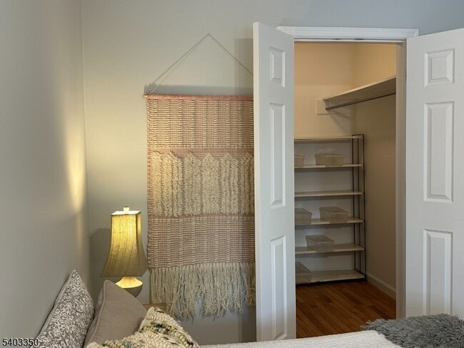 Building Photo - 39 N Mountain Ave