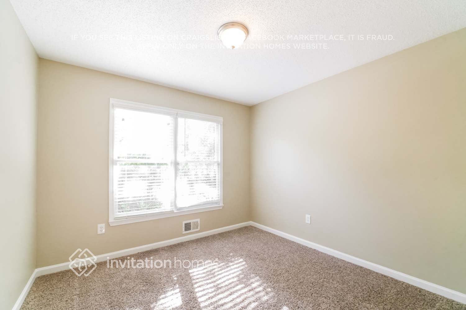 Building Photo - 1711 Jefferson Ln