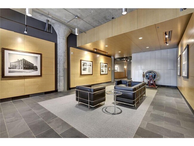 Building Photo - 525 N 3rd St