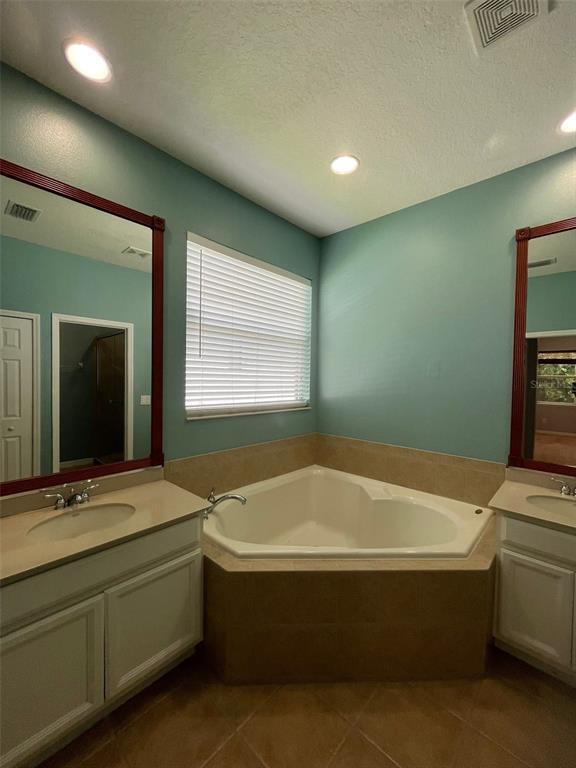 Building Photo - 3436 Gerber Daisy Ln