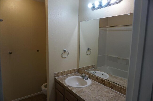 Building Photo - 2790 Tallowood
