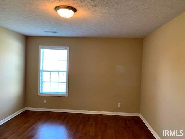 Building Photo - 4879 Imperial Dr