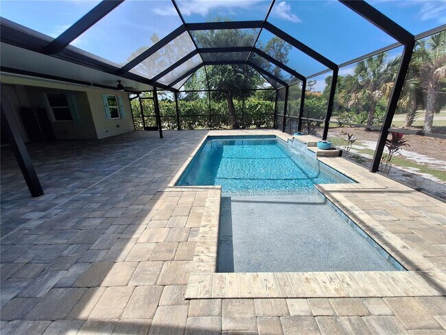 Building Photo - 132 David Blvd