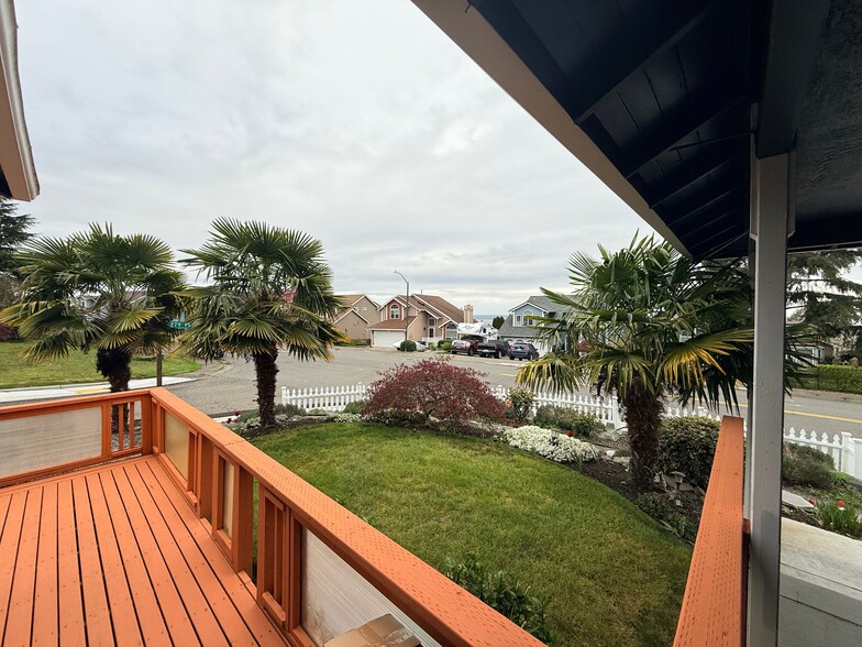 Building Photo - 27840 25th Dr S