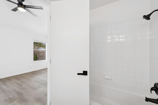 Building Photo - 16612 Trevin Cove