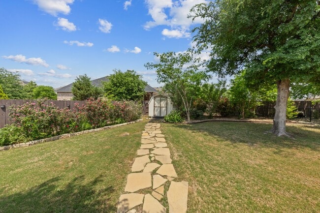 Building Photo - 5705 Fenton Ln