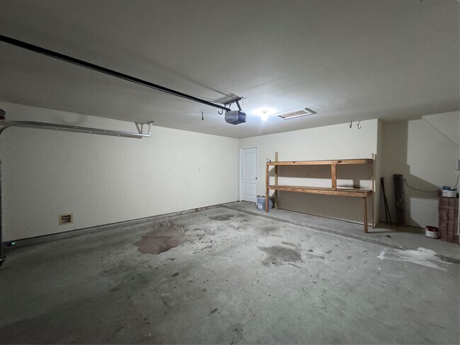 Building Photo - 9023 Kinnel Ln