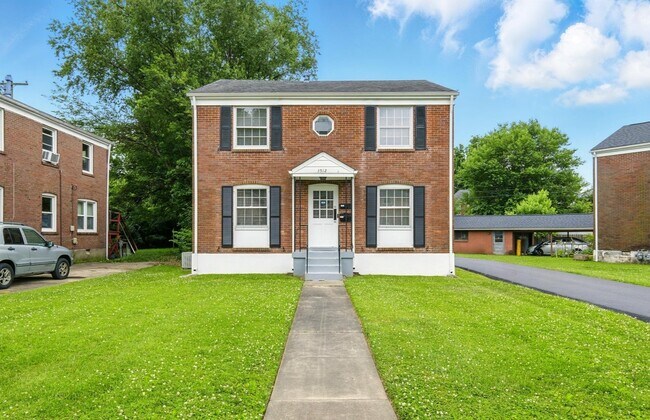 Building Photo - 3512 Ephraim McDowell Dr
