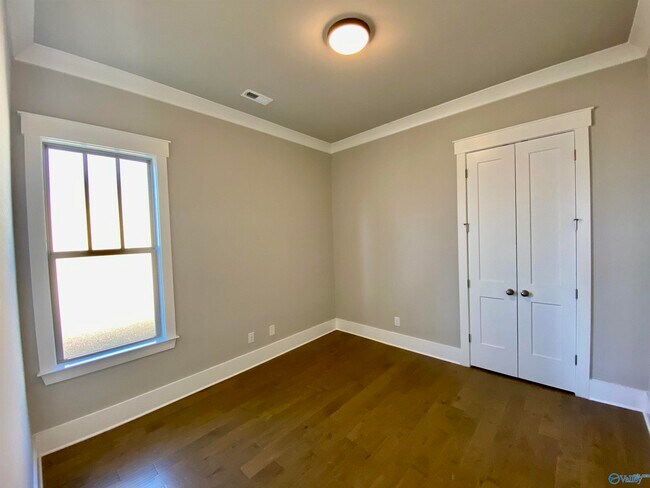 Building Photo - 247 Haystack Dr