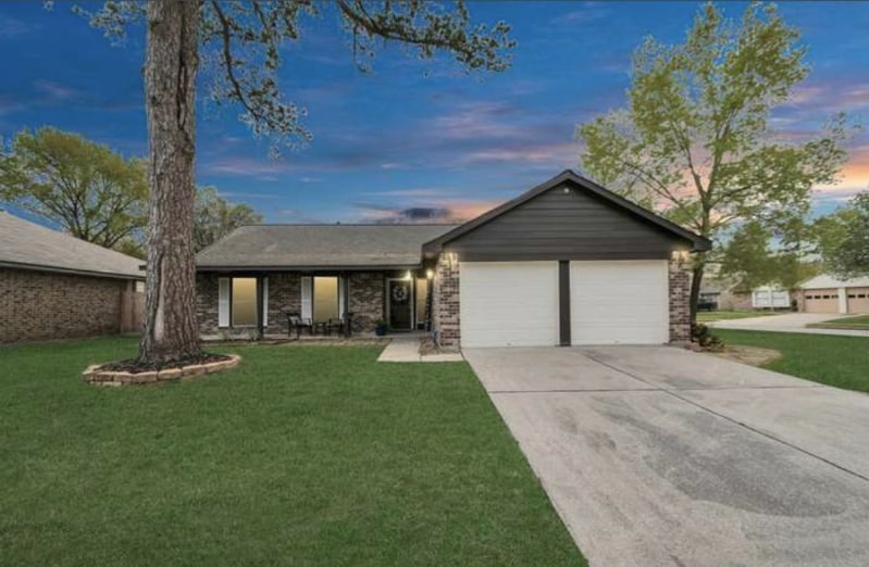 Primary Photo - 5215 Rivertree Ln