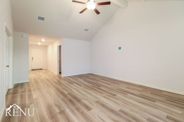 Building Photo - 25506 Rose Creek Dr