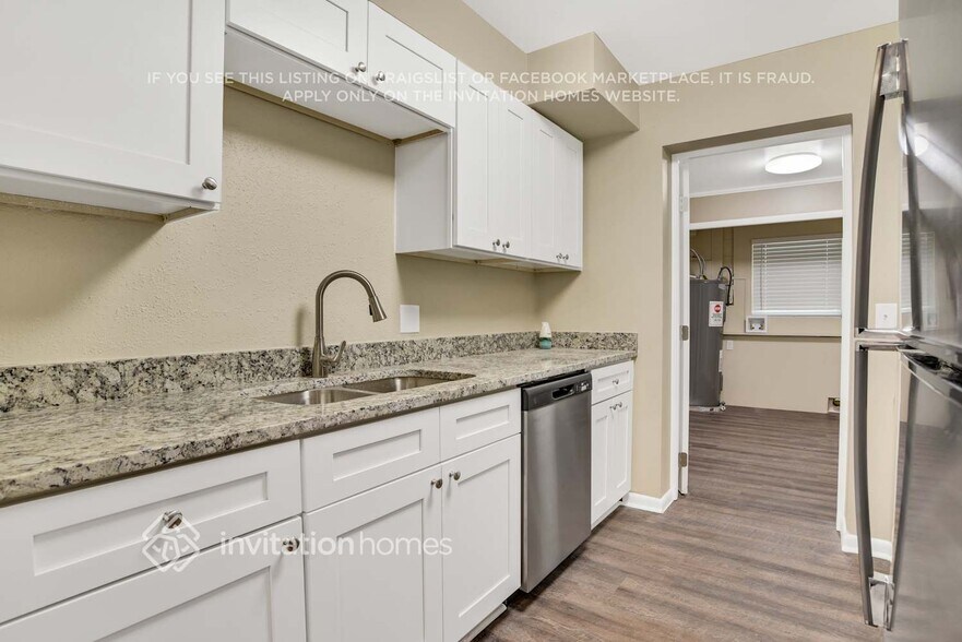 Building Photo - 6903 Fern Cir